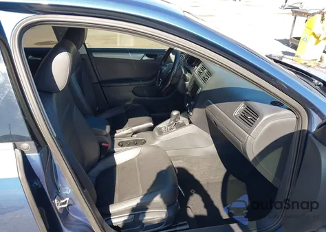 2017 Volkswagen Jetta 1.4T Se z USA, uszkodzony, nr VIN 3VWDB7AJ0HM257273